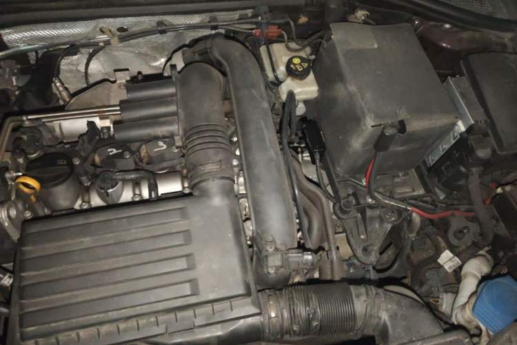 Used Audi A3 2016 Limousine 35 TFSI Prestige Edition Engine Bay Left