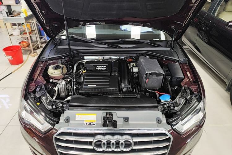 Used Audi A3 2016 Limousine 35 TFSI Style Edition Engine Bay