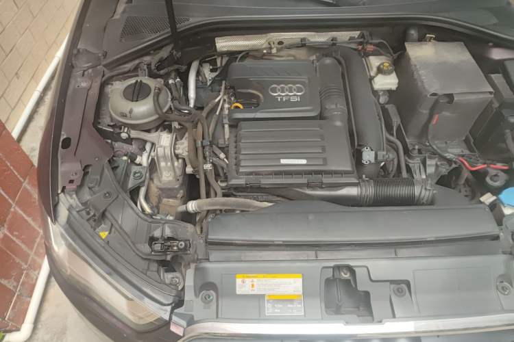 Used Audi A3 2016 Sportback 35 TFSI Ambition Engine Bay Right