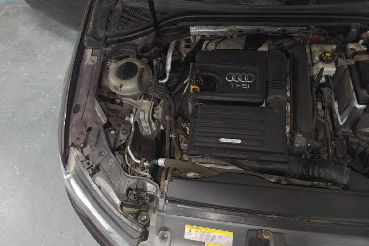 Used Audi A3 2016 Limousine 35 TFSI Ambition Edition Engine Bay Right