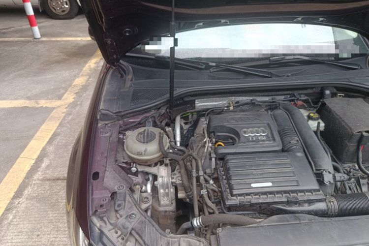 Used Audi A3 2016 Limousine 35 TFSI Style Edition Engine Bay Right