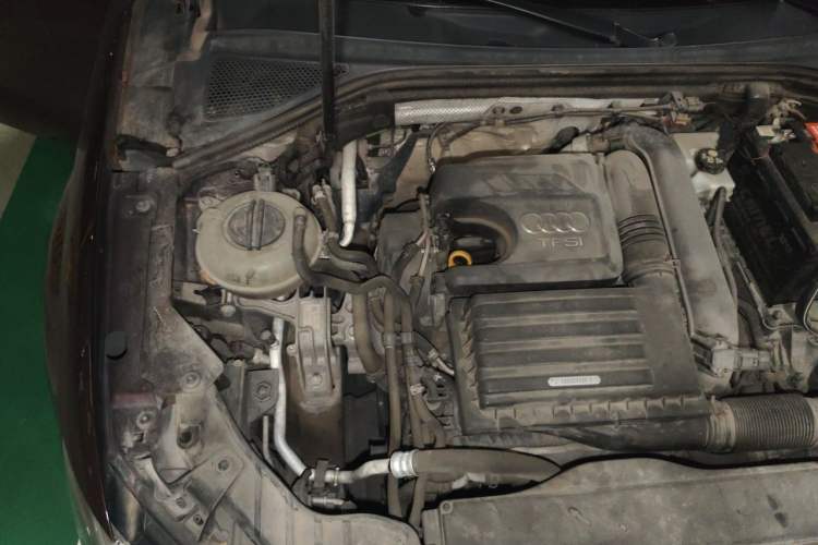 Used Audi A3 2016 Limousine 35 TFSI Prestige Edition Engine Bay Right