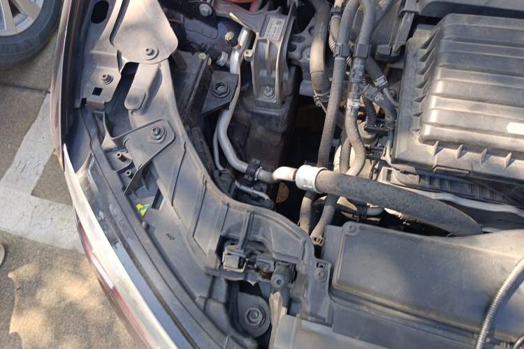Used Audi A3 2016 Limousine 35 TFSI Style Edition Engine Bay Right