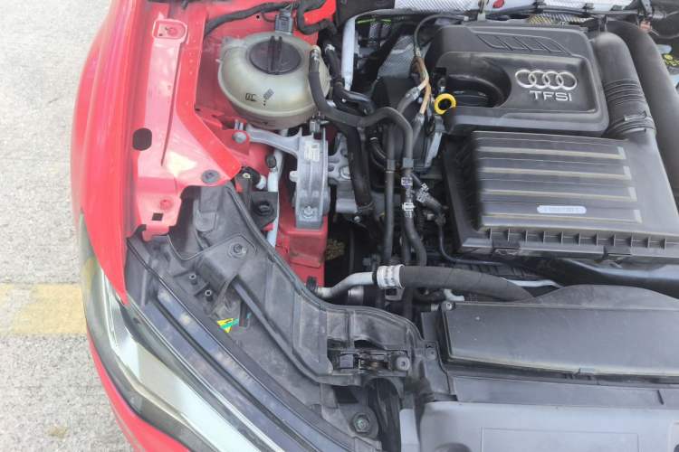 Used Audi A3 2016 Limousine 35 TFSI Prestige Edition Engine Bay Right