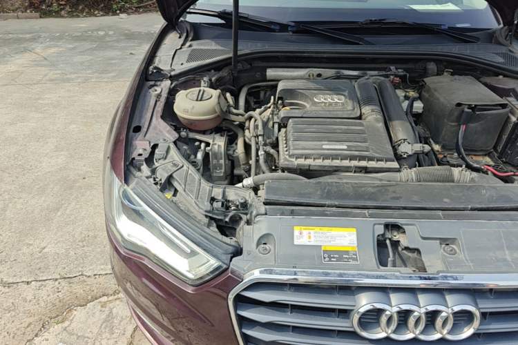 Used Audi A3 2016 Limousine 35 TFSI Prestige Edition Engine Bay Right