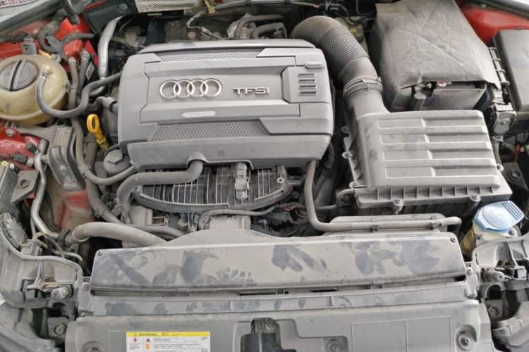 Used Audi A3 2016 Limousine 40 TFSI Style Edition Engine Bay