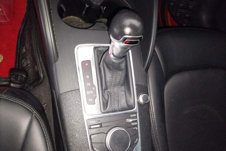 Used Audi A3 2016 Sportback 35 TFSI Ambition Edition Gear Lever
