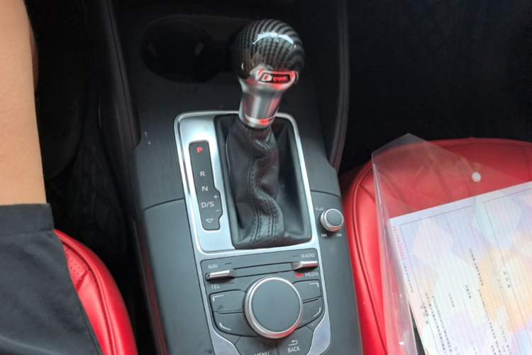 Used Audi A3 2016 Limousine 35 TFSI Prestige Edition Gear Lever