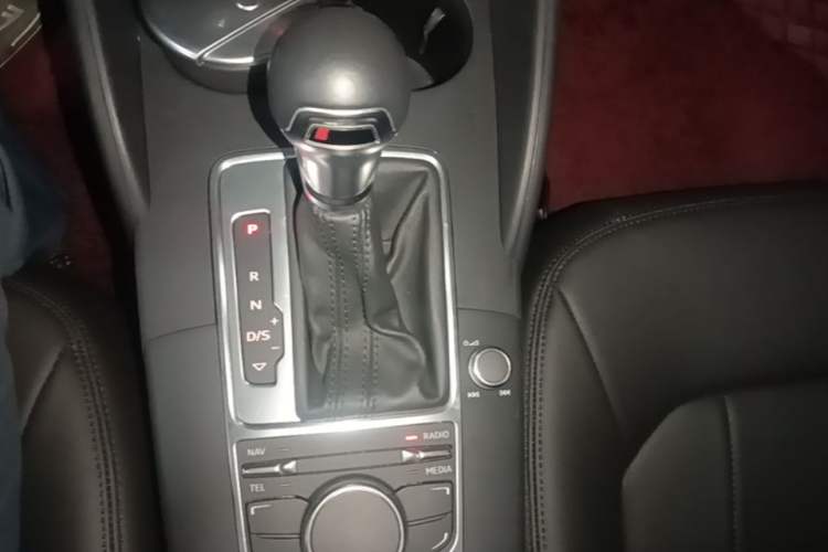Used Audi A3 2016 Sportback 35 TFSI Ambition Gear Lever