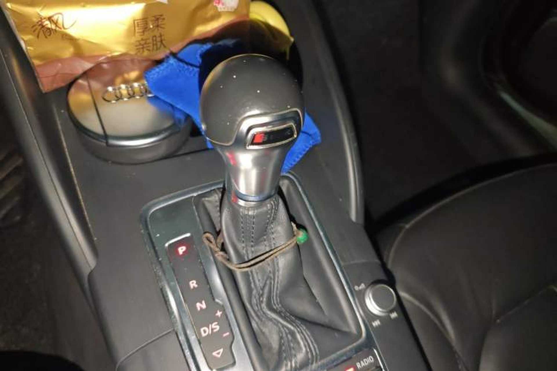 Used Audi A3 2016 Limousine 35 TFSI Style Edition Gear Lever