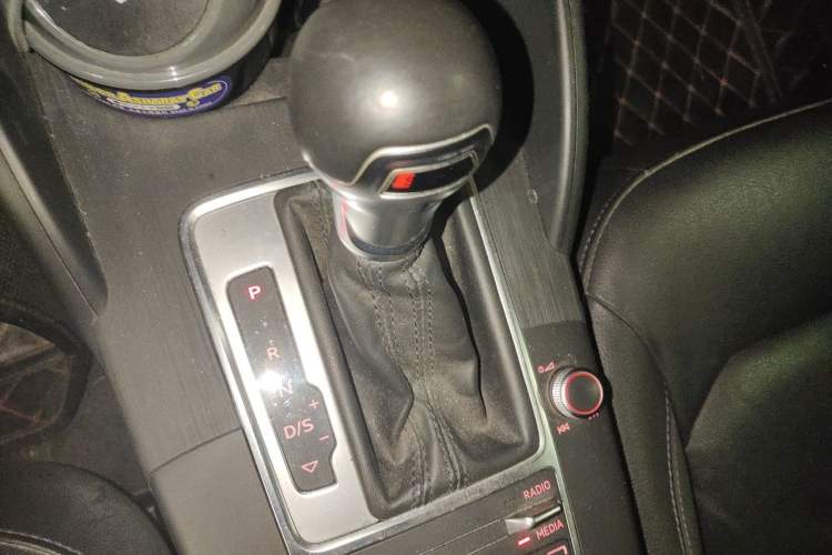Used Audi A3 2016 Sportback 35 TFSI Style Edition Gear Lever