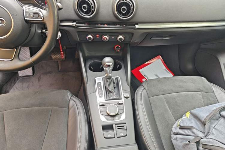 Used Audi A3 2016 Sportback 35 TFSI Ambition Gear Lever