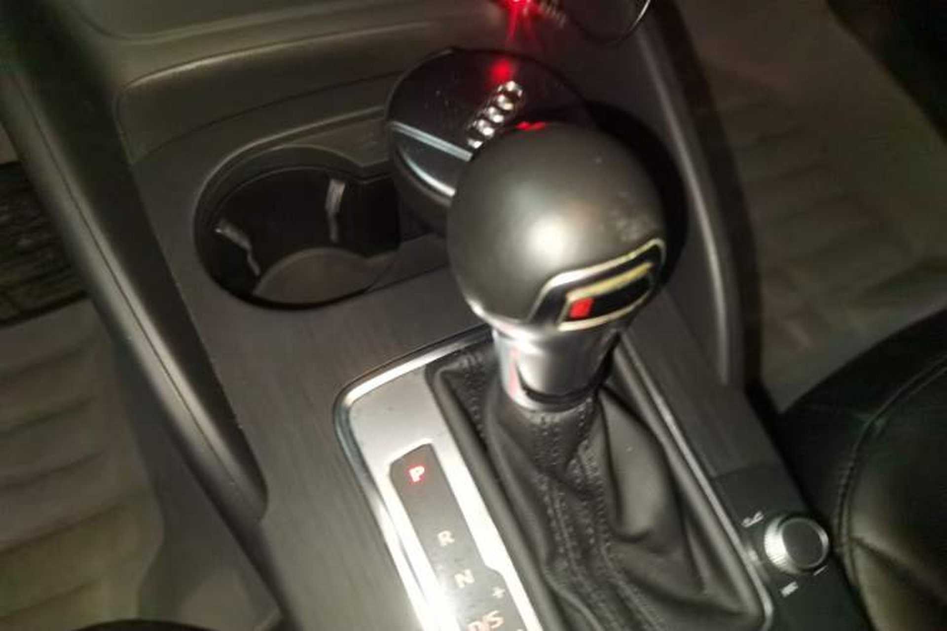 Used Audi A3 2016 Limousine 35 TFSI Prestige Edition Gear Lever