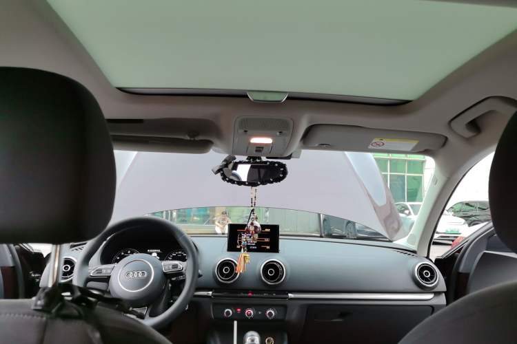 Used Audi A3 2016 Sportback 35 TFSI Ambition Headliner