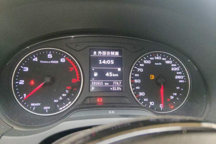 Used Audi A3 2016 Limousine 35 TFSI Ambition Edition Instrument Cluster