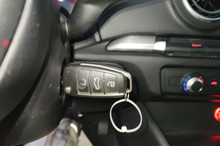Used Audi A3 2016 Limousine 35 TFSI Prestige Edition Interior 1