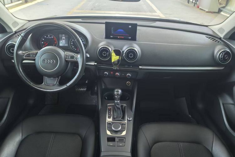 Used Audi A3 2016 Sportback 35 TFSI Ambition Interior 2