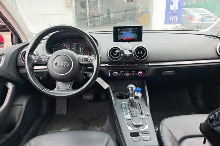 Used Audi A3 2016 Limousine 35 TFSI Style Edition Interior 2
