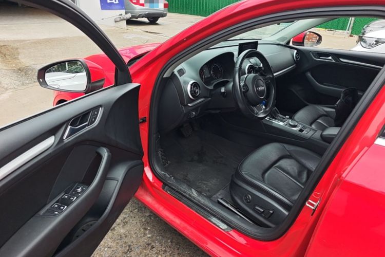 Used Audi A3 2016 Limousine 35 TFSI Style Edition Interior 3
