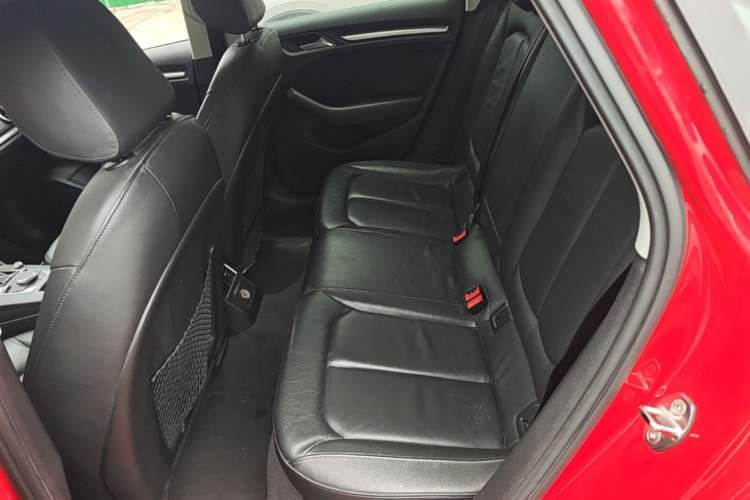 Used Audi A3 2016 Limousine 35 TFSI Style Edition Interior 4