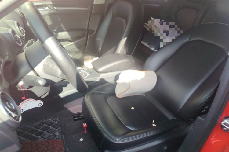 Used Audi A3 2016 Limousine 35 TFSI Ambition Edition Left Front Seat