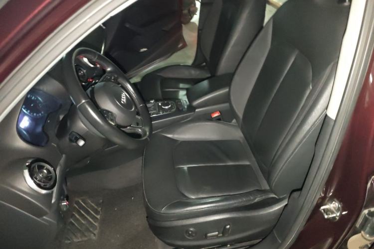 Used Audi A3 2016 Limousine 35 TFSI Style Edition Left Front Seat