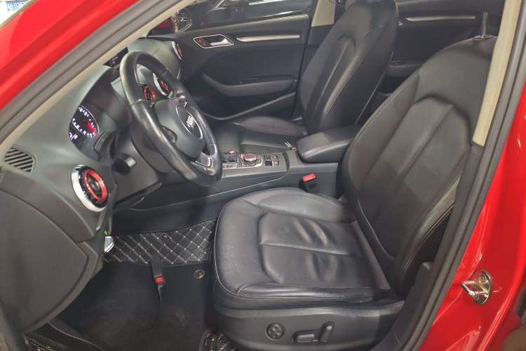 Used Audi A3 2016 Limousine 35 TFSI Style Edition Left Front Seat