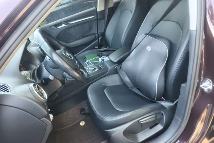 Used Audi A3 2016 Limousine 35 TFSI Ambition Edition Left Front Seat