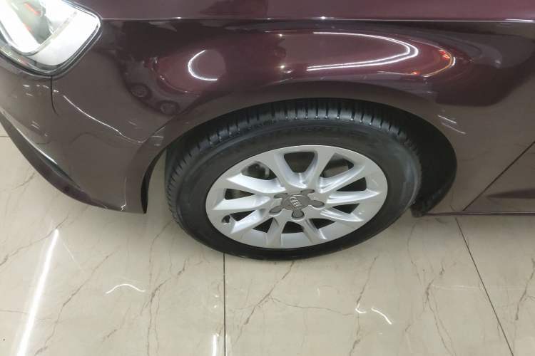 Used Audi A3 2016 Sportback 35 TFSI Ambition Left Front Wheel Hub