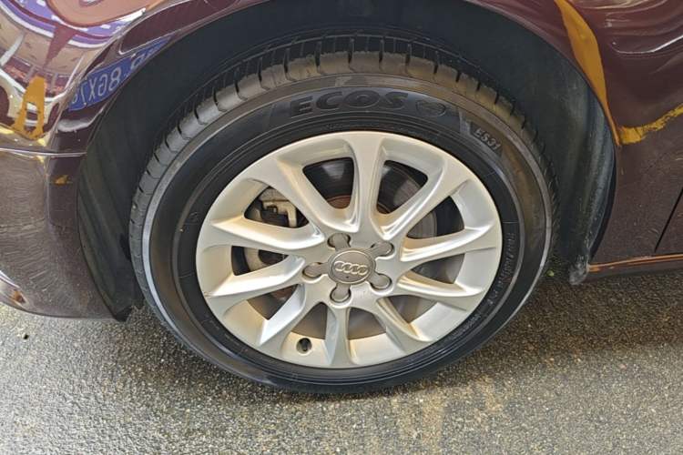 Used Audi A3 2016 Sportback 35 TFSI Ambition Left Front Wheel Hub