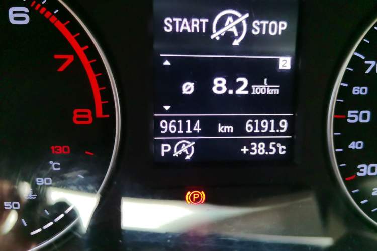 Used Audi A3 2016 Sportback 35 TFSI Ambition Odometer Close Up
