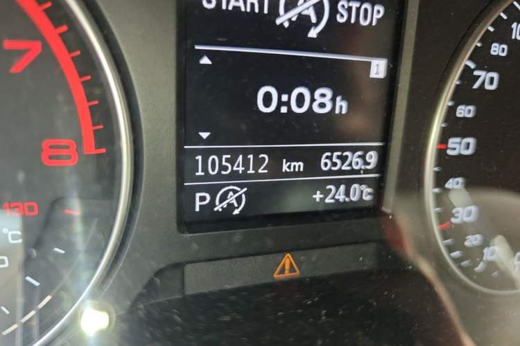 Used Audi A3 2016 Limousine 35 TFSI Prestige Edition Odometer Close Up