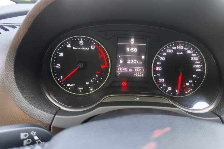 Used Audi A3 2016 Limousine 35 TFSI Ambition Edition Odometer Close Up