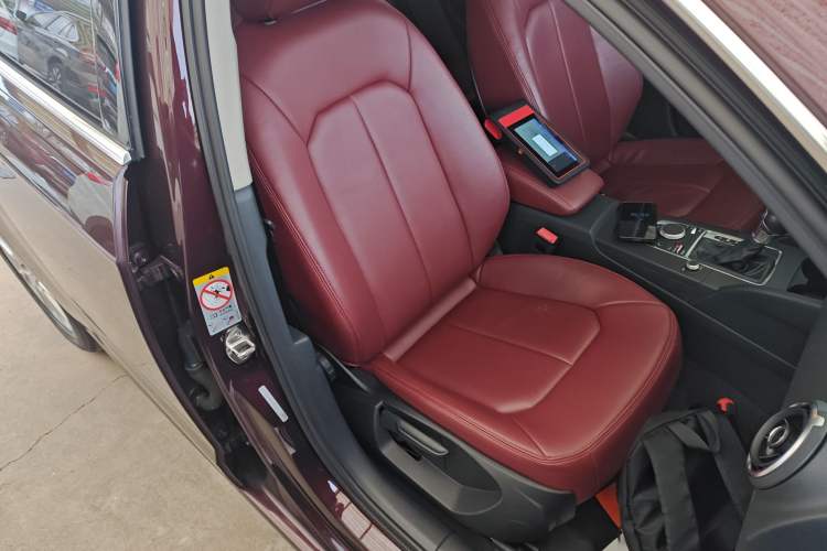 Used Audi A3 2016 Sportback 35 TFSI Ambition Edition Right Front Seat