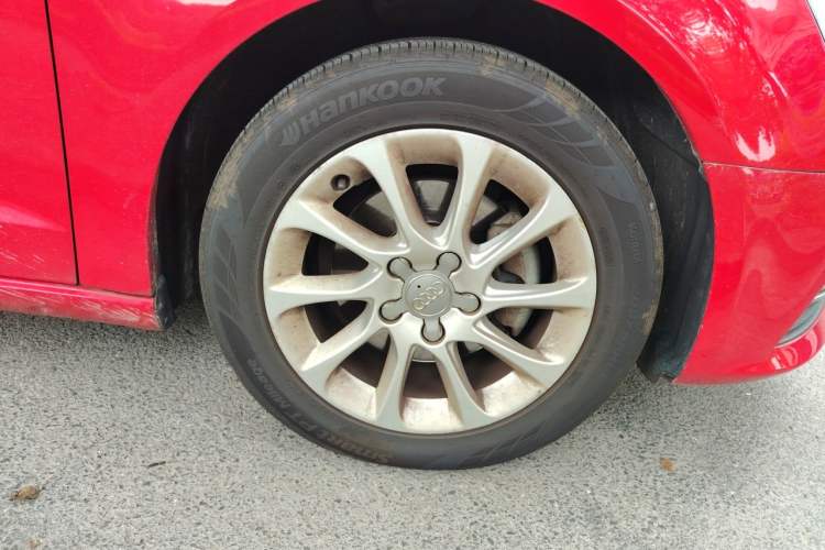 Used Audi A3 2016 Sportback 35 TFSI Ambition Right Front Wheel Hub