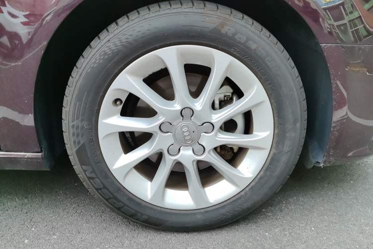 Used Audi A3 2016 Sportback 35 TFSI Ambition Right Front Wheel Hub