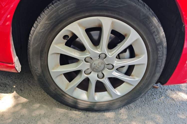 Used Audi A3 2016 Sportback 35 TFSI Ambition Edition Right Front Wheel Hub