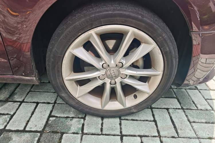 Used Audi A3 2016 Sportback 35 TFSI Style Edition Right Front Wheel Hub