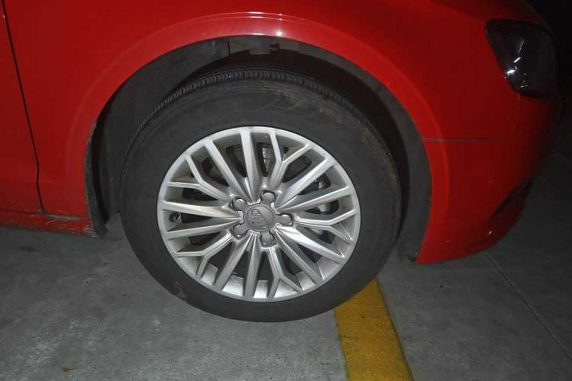 Used Audi A3 2016 Limousine 35 TFSI Ambition Edition Right Front Wheel Hub