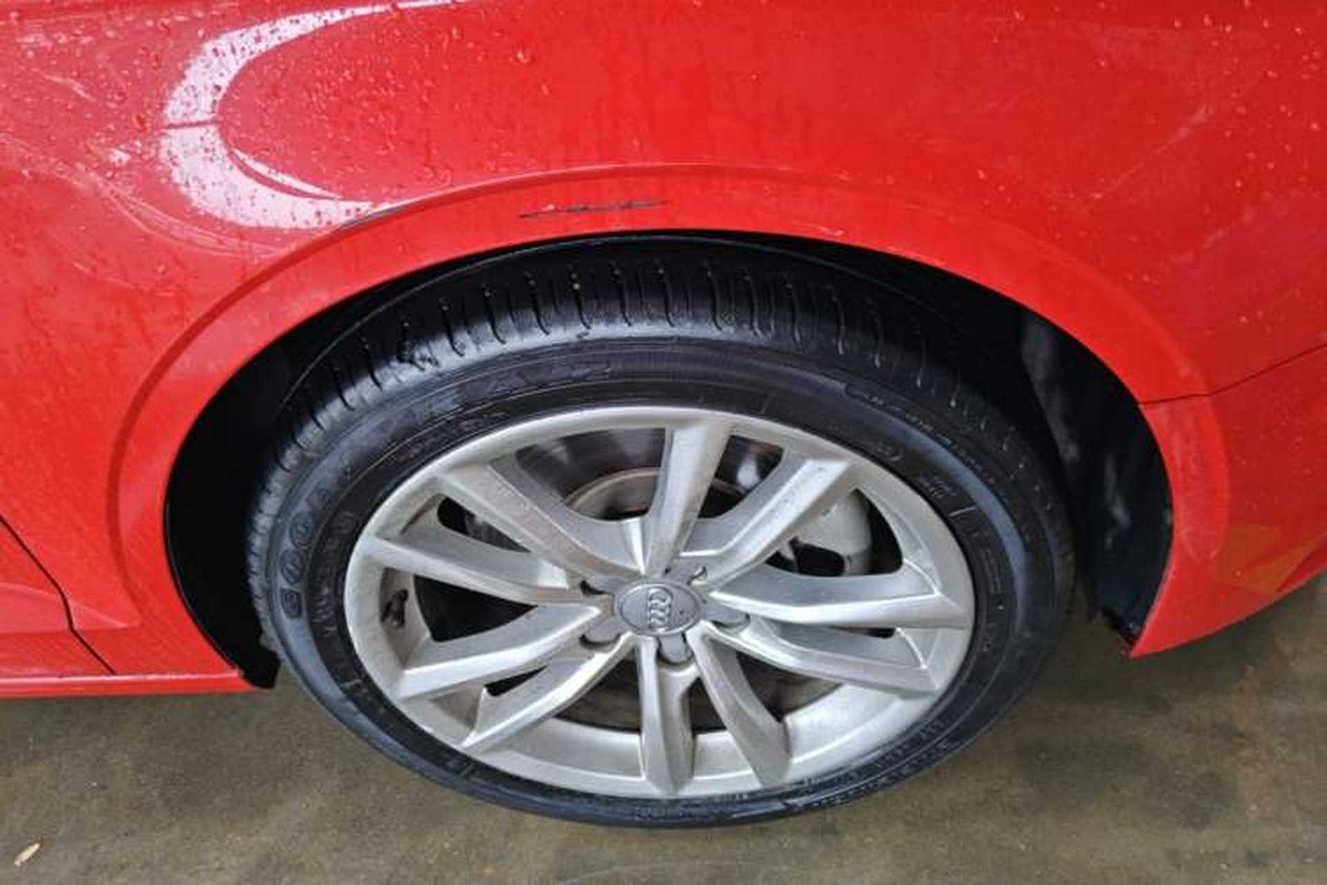 Used Audi A3 2016 Limousine 40 TFSI Style Edition Right Front Wheel Hub