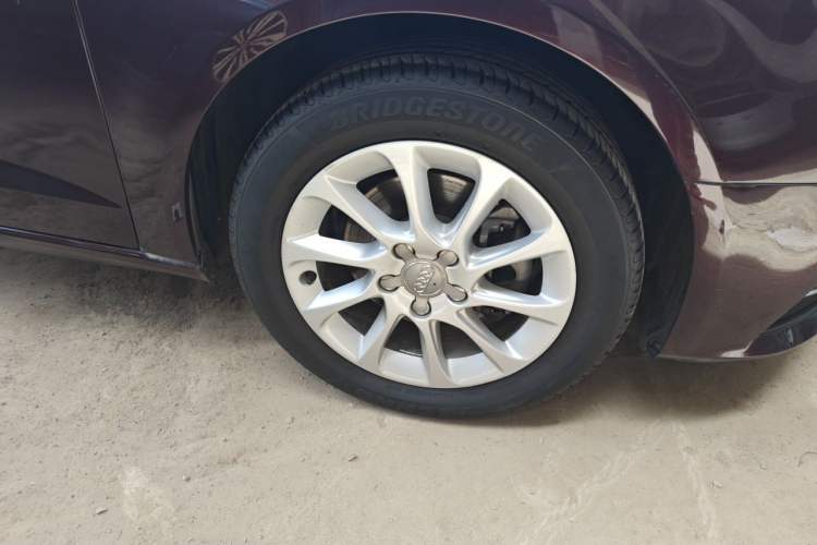 Used Audi A3 2016 Sportback 35 TFSI Ambition Right Front Wheel Hub