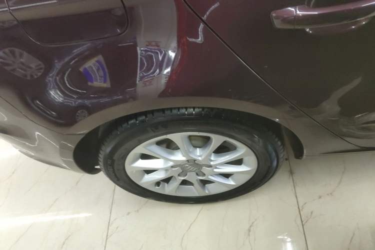 Used Audi A3 2016 Sportback 35 TFSI Ambition Right Rear Wheel Hub