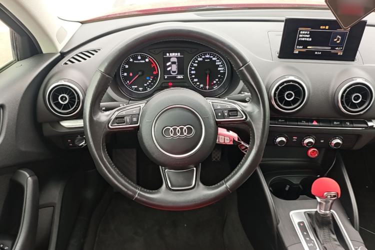Used Audi A3 2016 Limousine 35 TFSI Prestige Edition Steering Wheel
