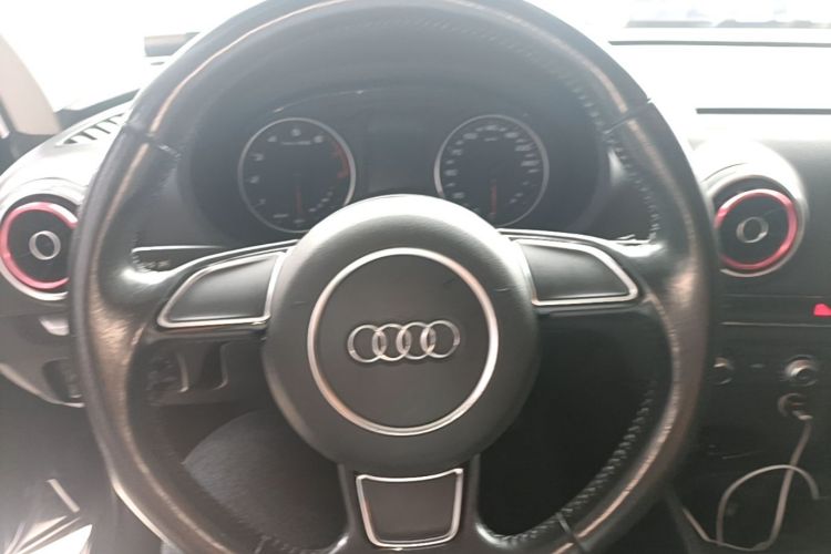 Used Audi A3 2016 Limousine 35 TFSI Ambition Edition Steering Wheel