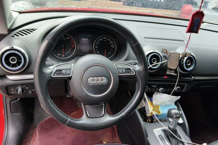 Used Audi A3 2016 Limousine 35 TFSI Style Edition Steering Wheel