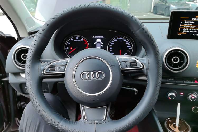 Used Audi A3 2016 Sportback 35 TFSI Ambition Steering Wheel