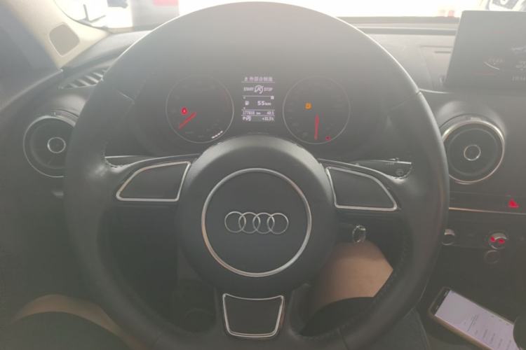 Used Audi A3 2016 Limousine 35 TFSI Ambition Edition Steering Wheel
