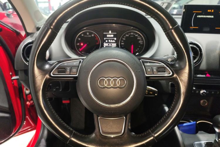 Used Audi A3 2016 Limousine 35 TFSI Style Edition Steering Wheel