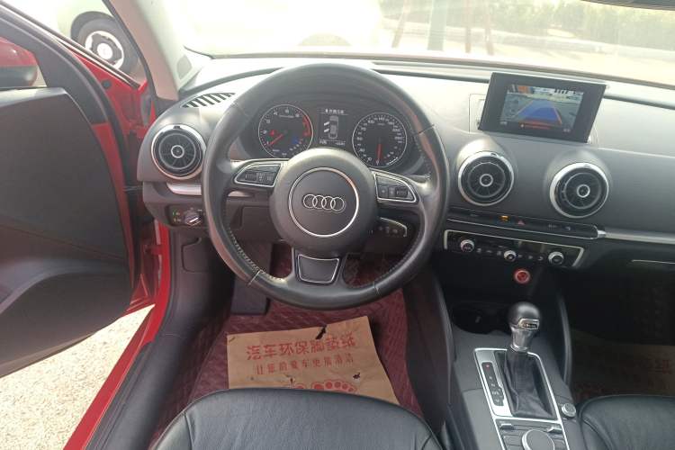 Used Audi A3 2016 Limousine 35 TFSI Style Edition Steering Wheel