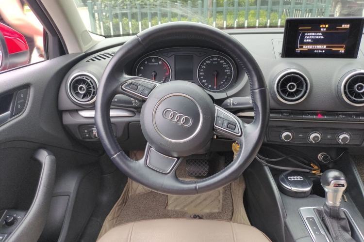 Used Audi A3 2016 Limousine 35 TFSI Prestige Edition Steering Wheel